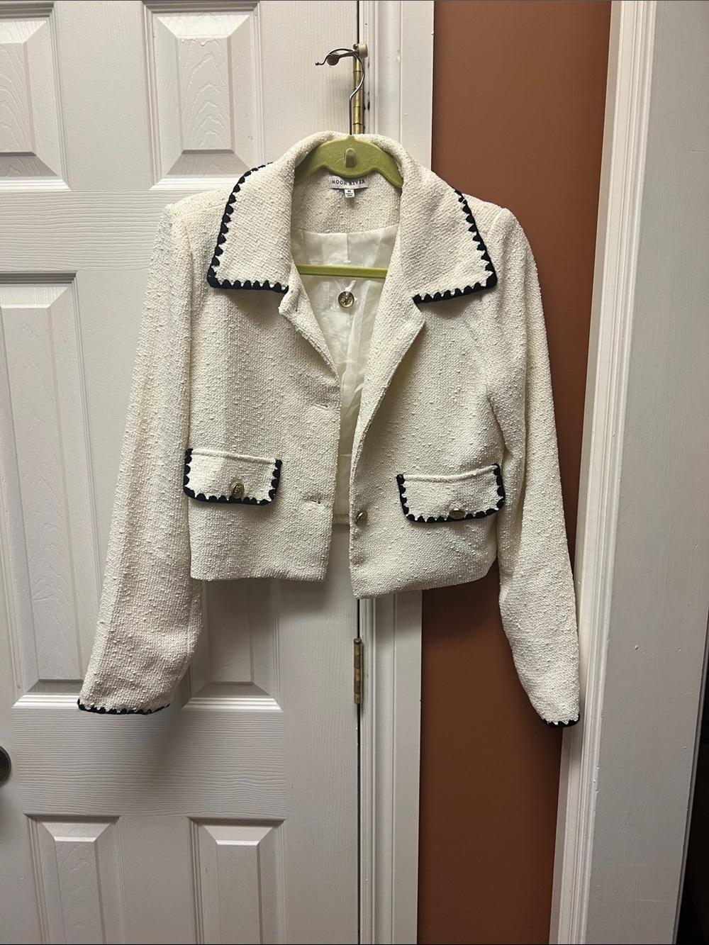 Moon River Cream Bouclé Cropped Jacket with Black Trim
